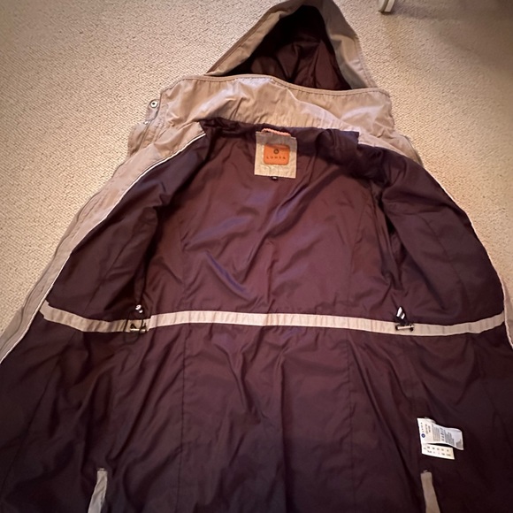 Luhta coat with detachable hood - Picture 4 of 11